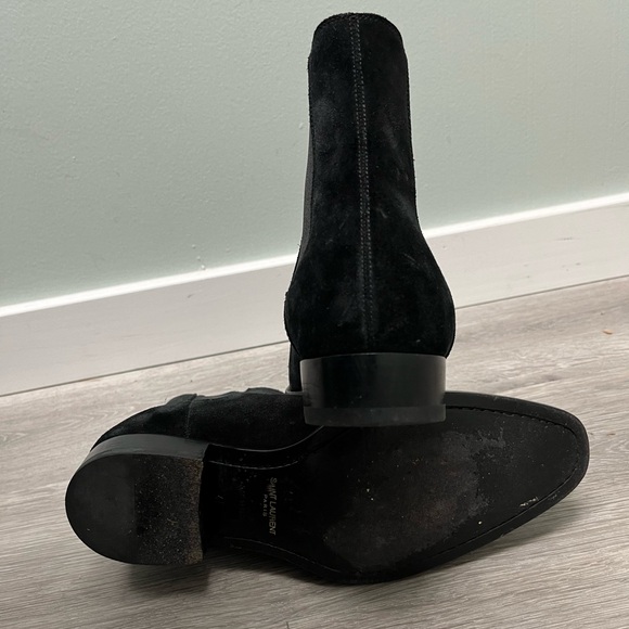 Saint Laurent Wyatt Chelsea Boots. Size 41 $1190 - Picture 4 of 13